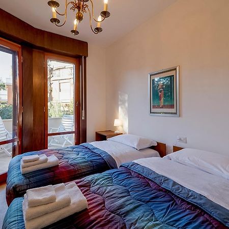 Ferienwohnung Portosole Attic - With Terrace And Private Parking Sanremo Exterior foto