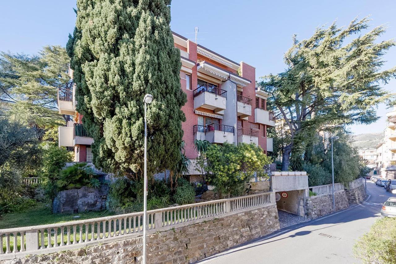 Ferienwohnung Portosole Attic - With Terrace And Private Parking Sanremo Exterior foto
